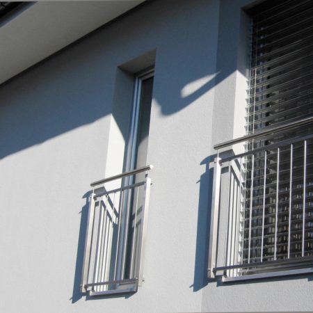 Montage an der Fassade