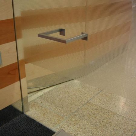 Schirmhalter auf Glas